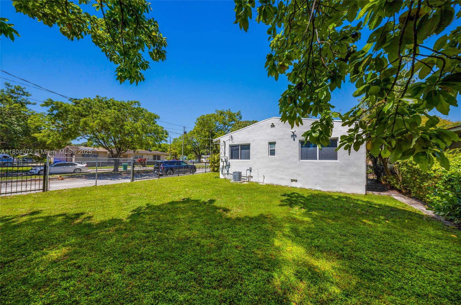 NO MIAMI EST SEC 3 - Residential Income