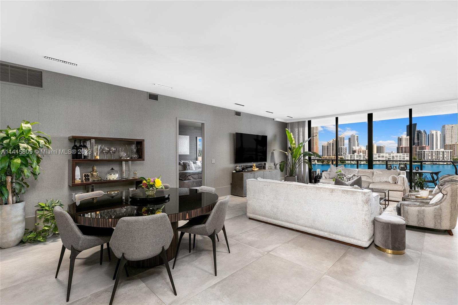 PRIVE CONDO - Residential