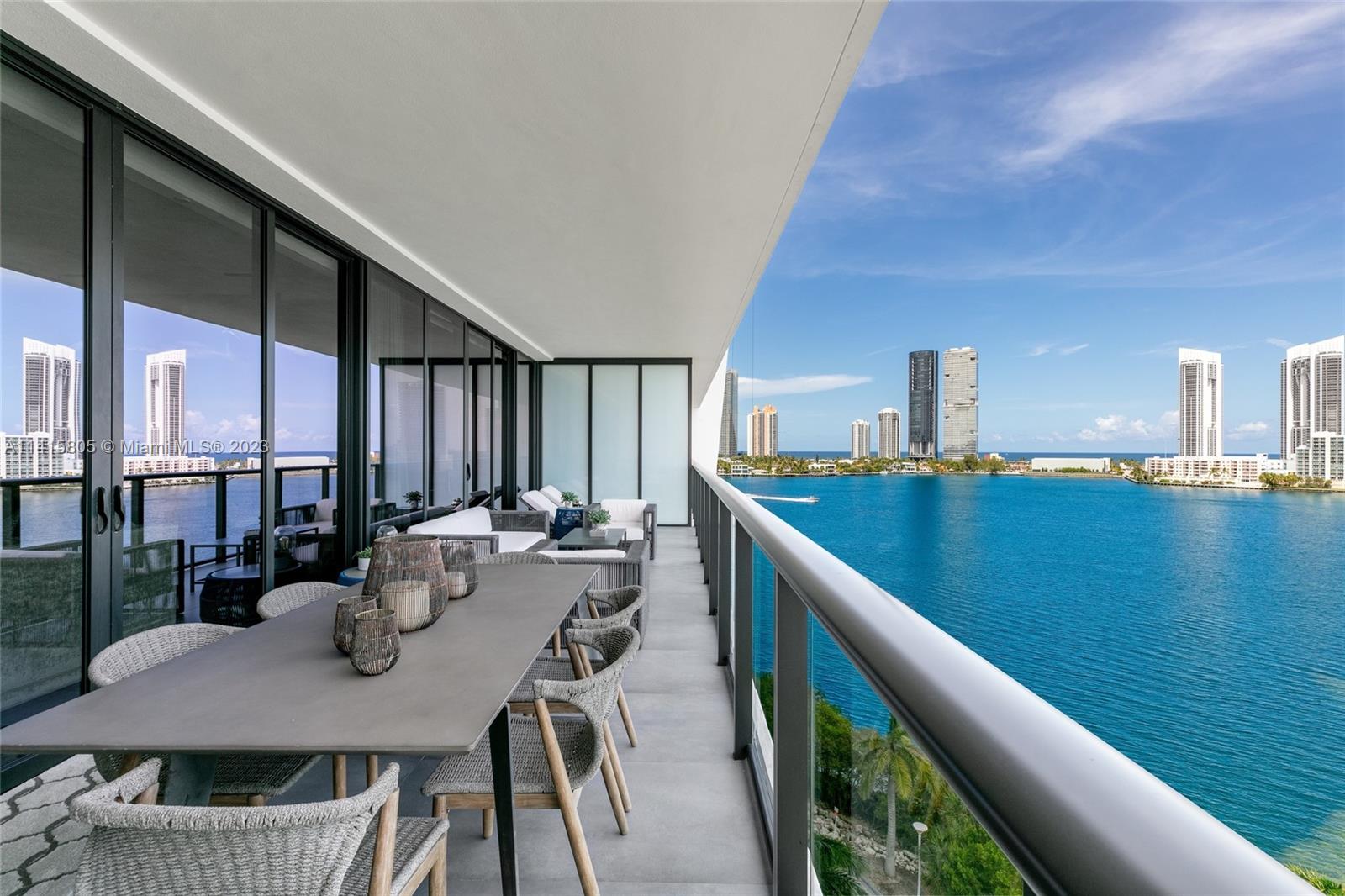 PRIVE CONDO - Residential
