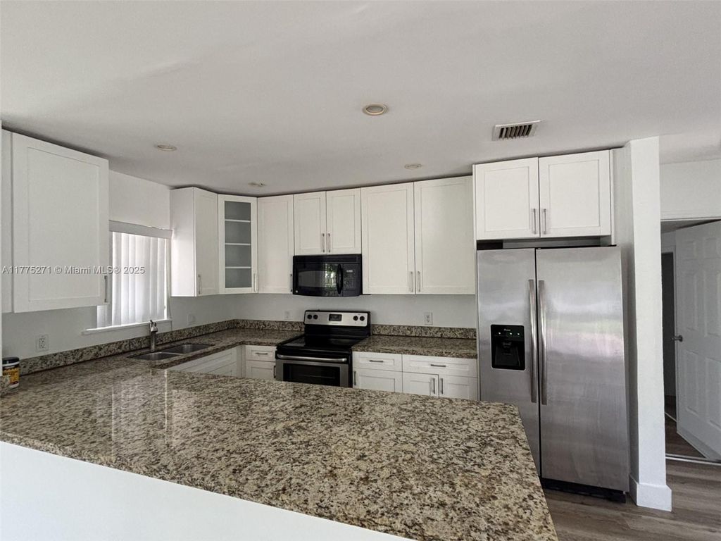 Photo of 2449 SW 7th St, Fort Lauderdale, FL 33312 (MLS # A11775271)