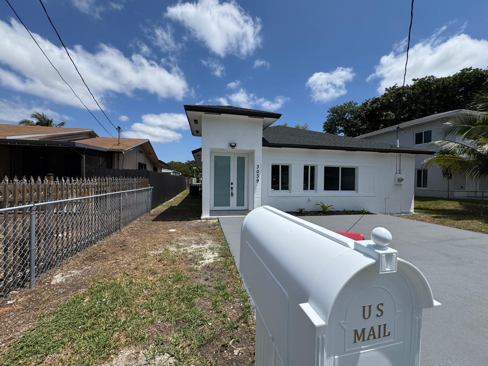 3039 Nw 51st Ter, Miami, Broward County, Florida - 4 Bedrooms  
3 Bathrooms - 