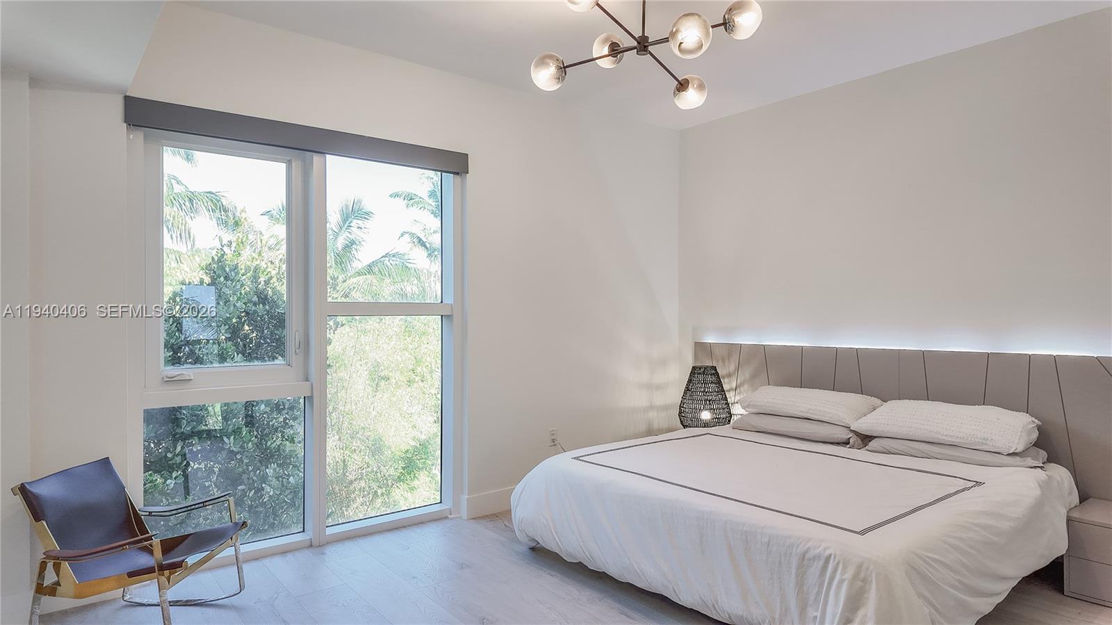 ONE BAY CONDO - Residential Lease