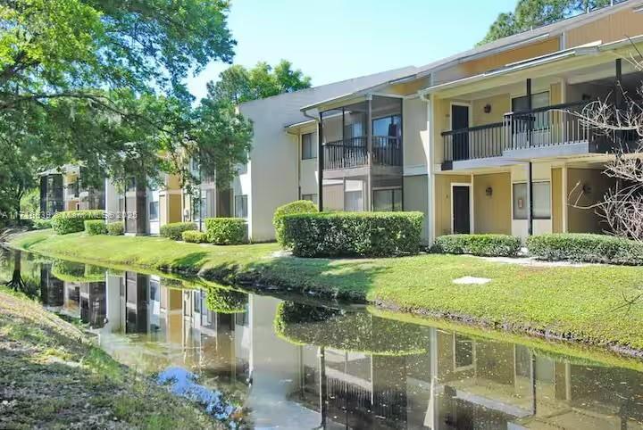 STONE CREEK POINTE A CONDO - Residential