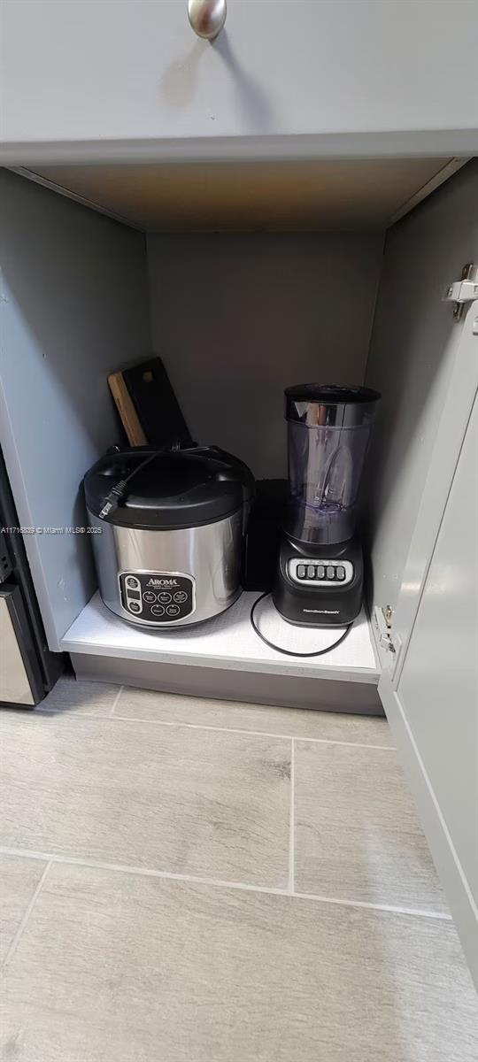 STONE CREEK POINTE A CONDO - Residential