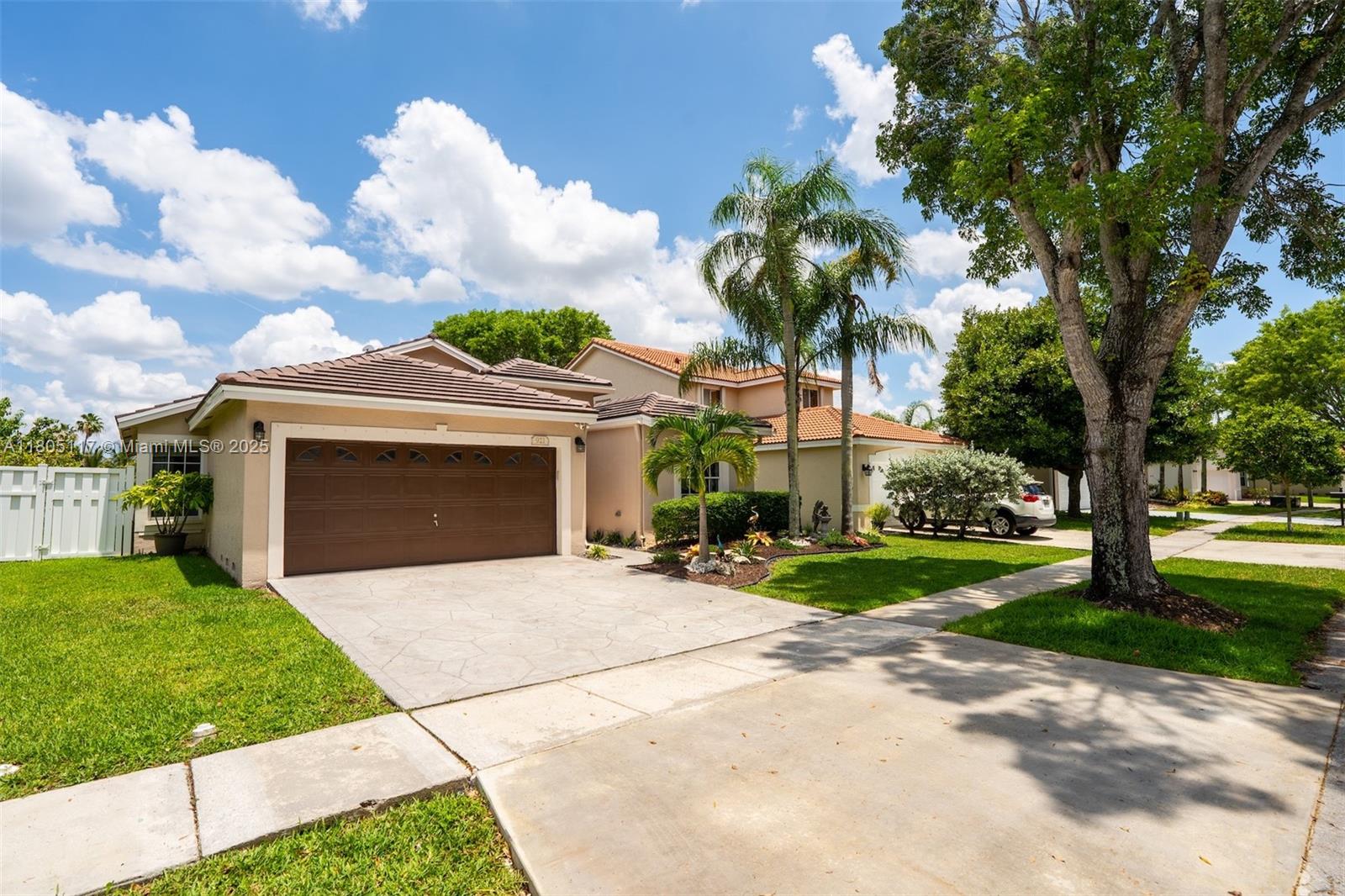 921 SW 176th Ave
