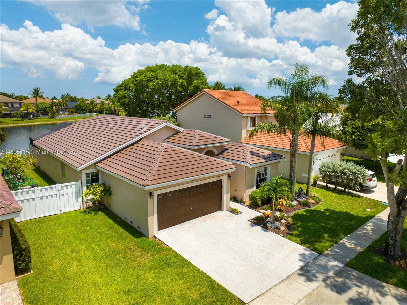 921 SW 176th Ave
