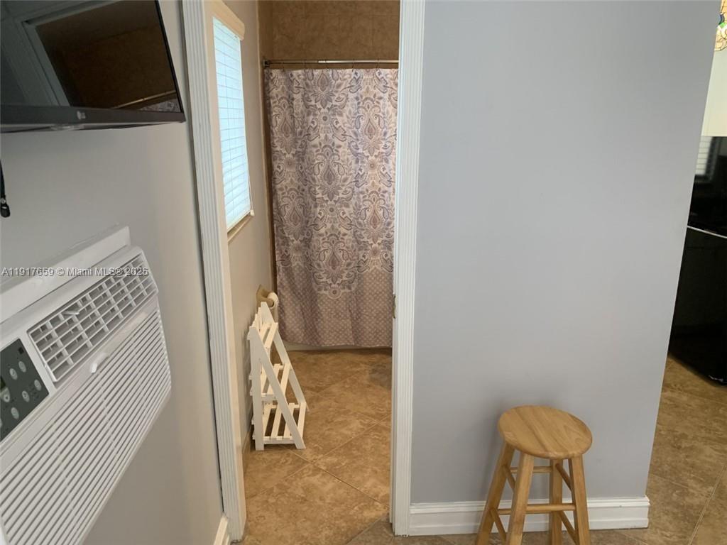 FAIRFAX BROLLIAR ADD SEC - Residential Lease