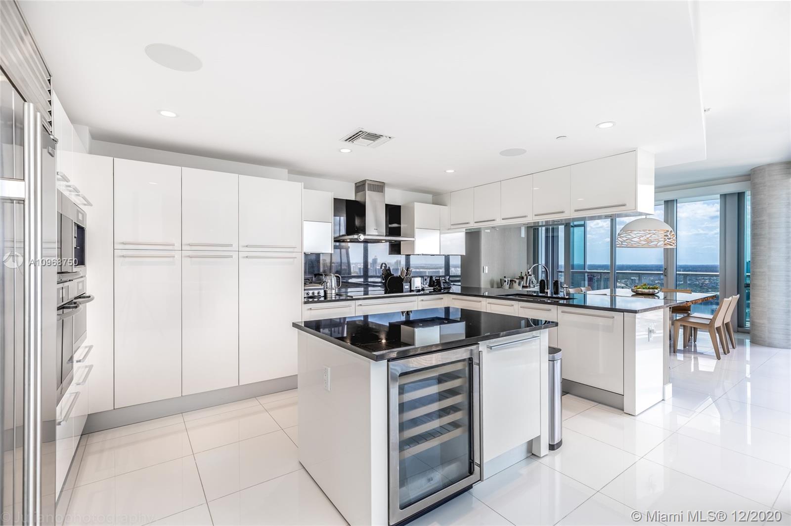 JADE OCEAN CONDO - Residential