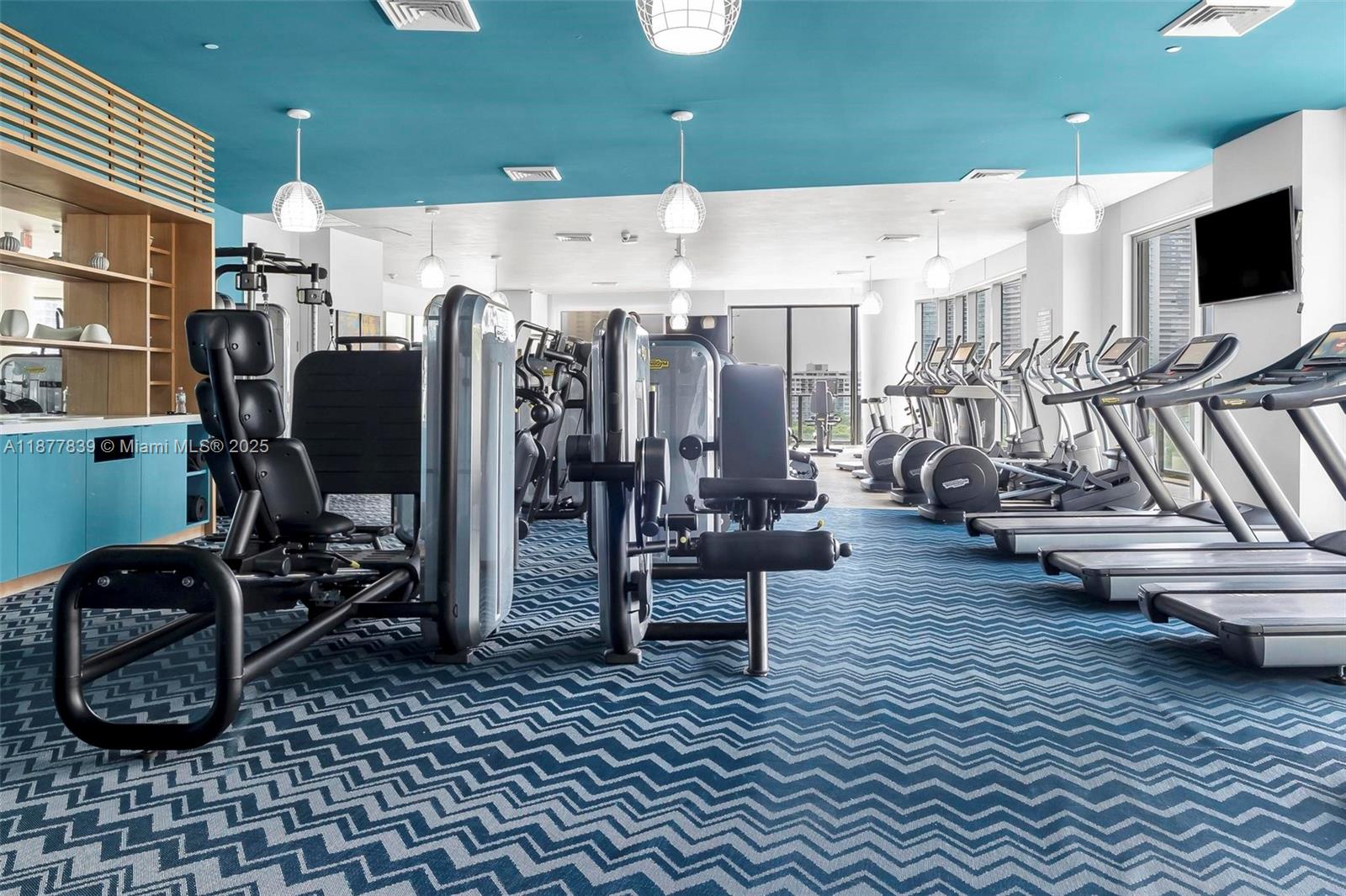 3401 MIDTOWN CONDO - Residential Lease