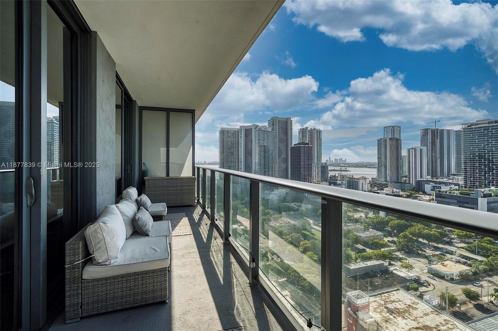 3401 MIDTOWN CONDO - Residential Lease