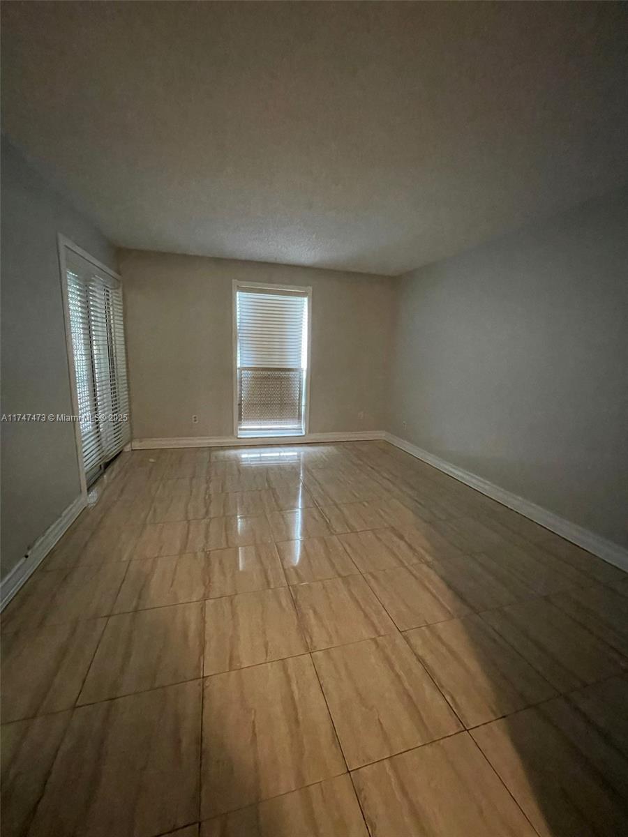 Property for Sale at 661 N University Dr 1-103, Pembroke Pines, Miami-Dade County, Florida - Bedrooms: 1 
Bathrooms: 2  - $165,000