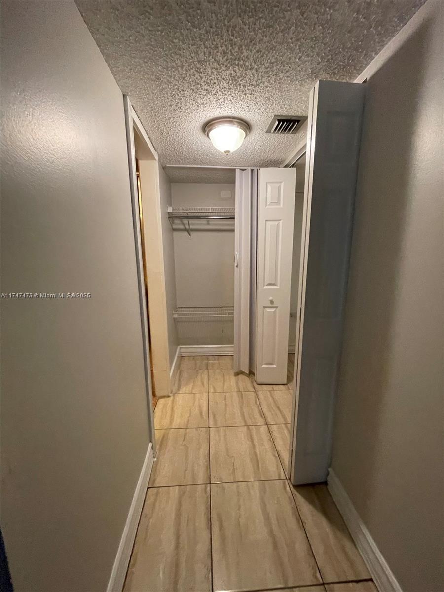 661 N University Dr 1-103