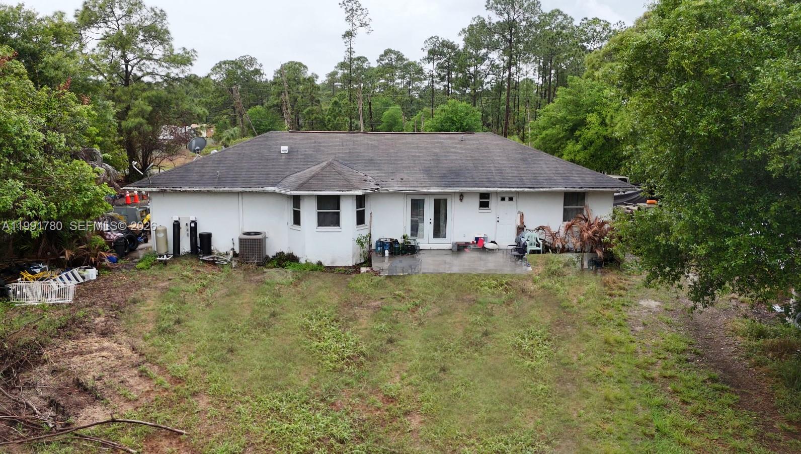 View photos, virtual tours, details... 825 N Willow ST