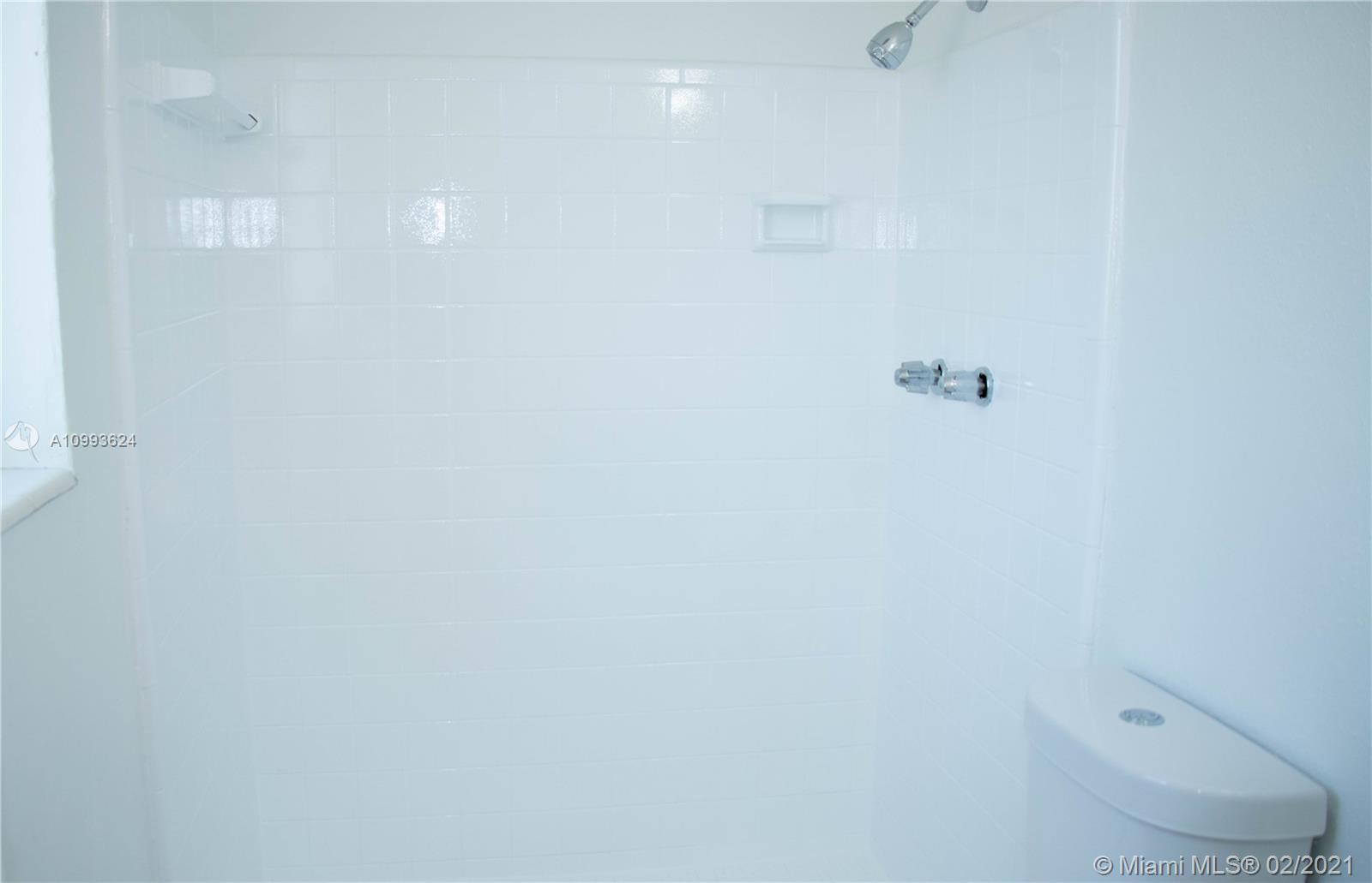 SUNRISE GOLF VILLAGE SEC - Residential