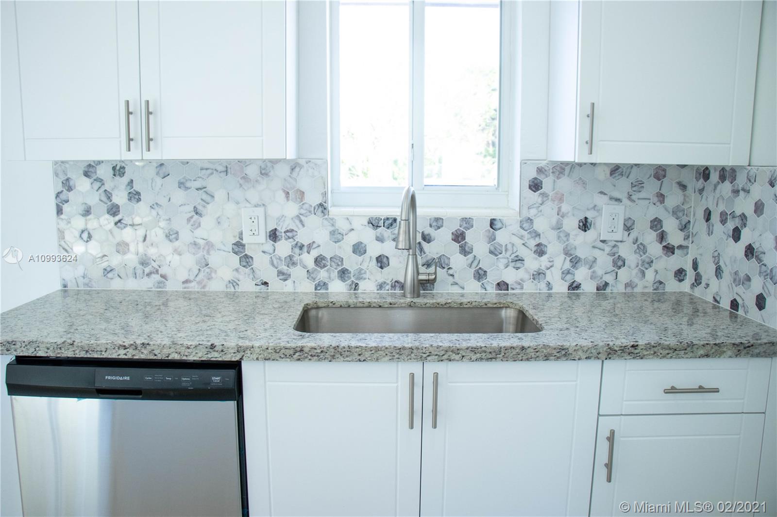 SUNRISE GOLF VILLAGE SEC - Residential