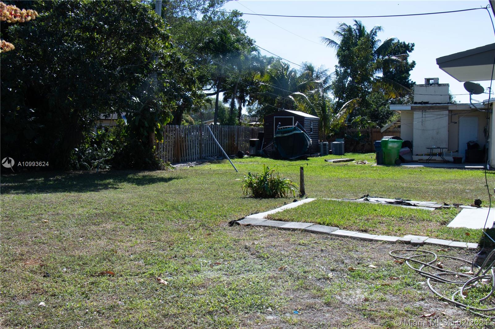 SUNRISE GOLF VILLAGE SEC - Residential