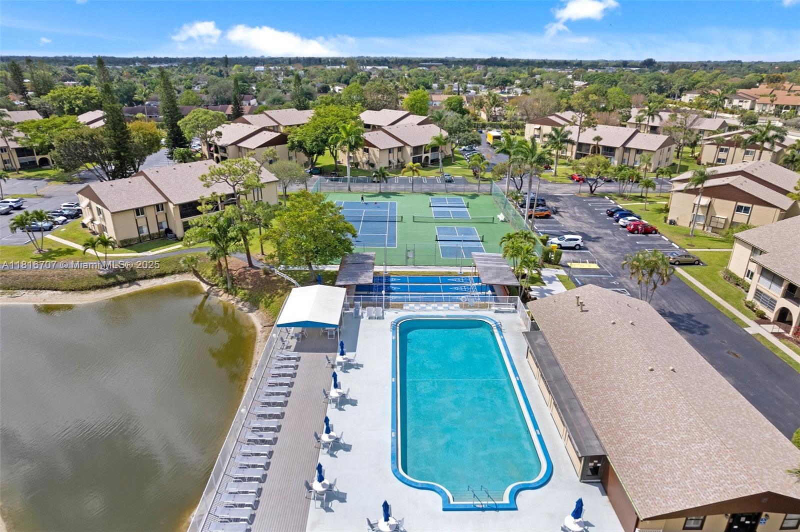 PINE RIDGE III CONDO - Residential