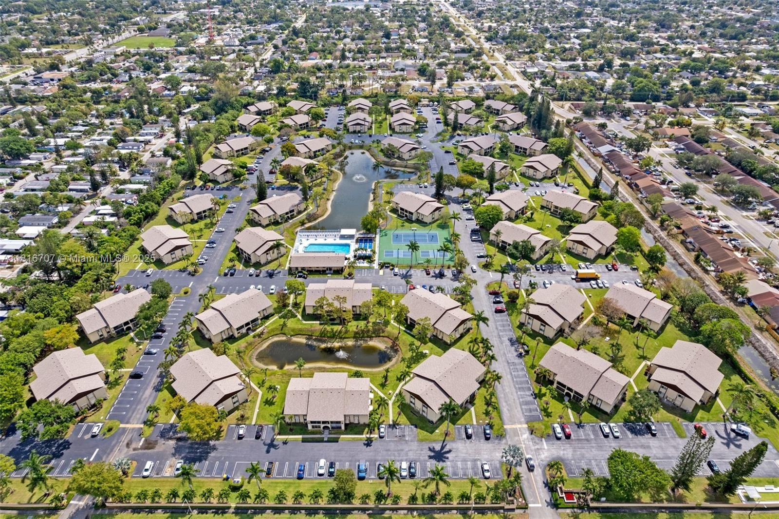 PINE RIDGE III CONDO - Residential