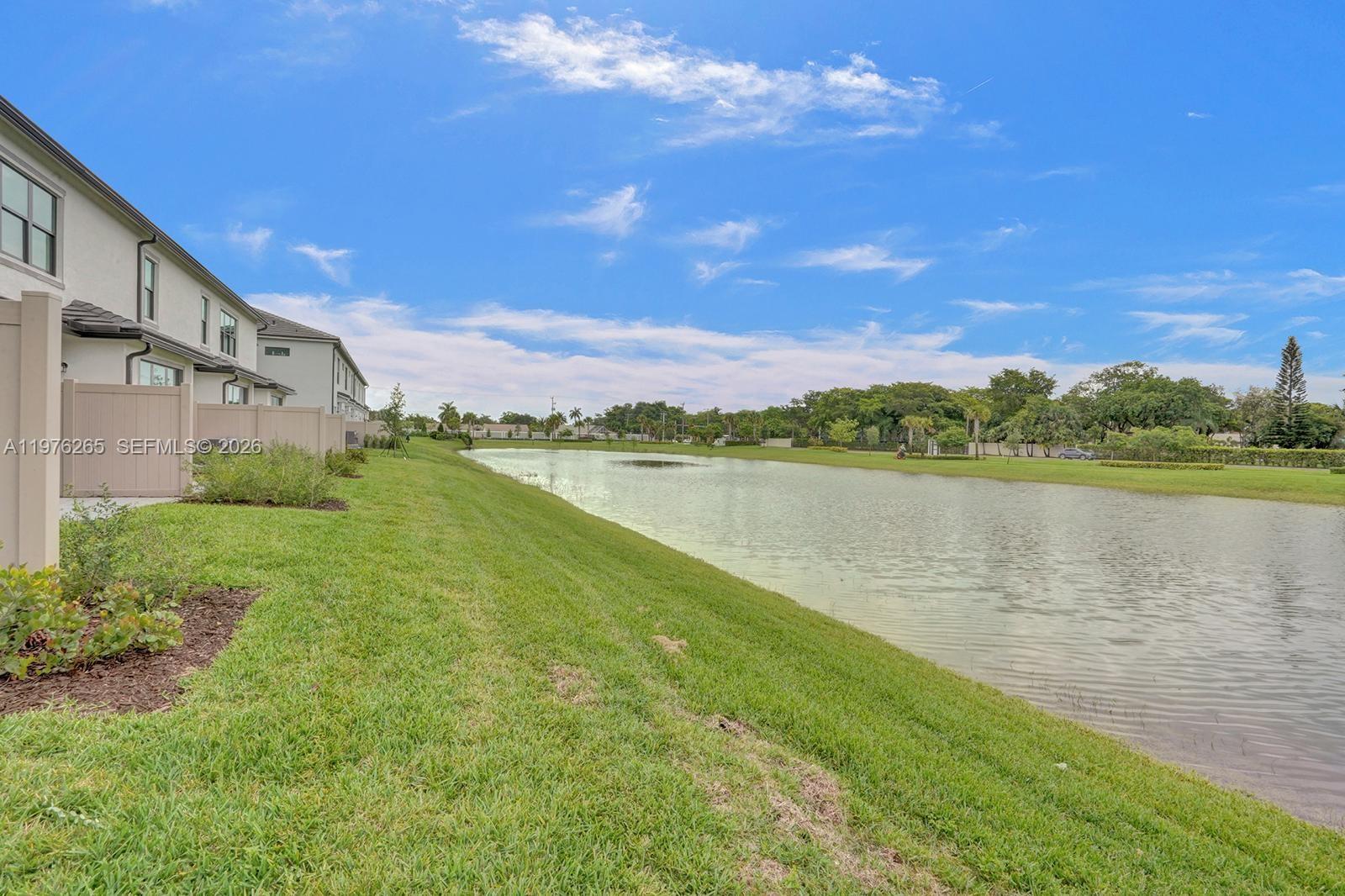 OAK TREE PROPERTY REDEVEL - Residential Lease