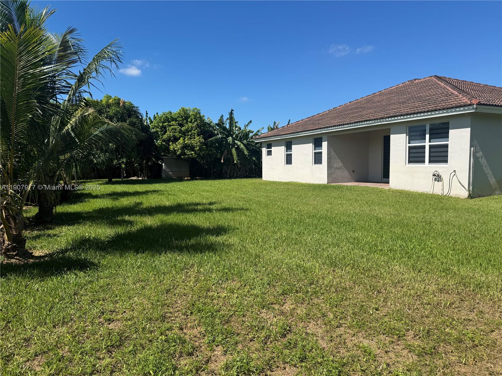 ESTATE MANSIONS 1ST ADDN - Residential Lease