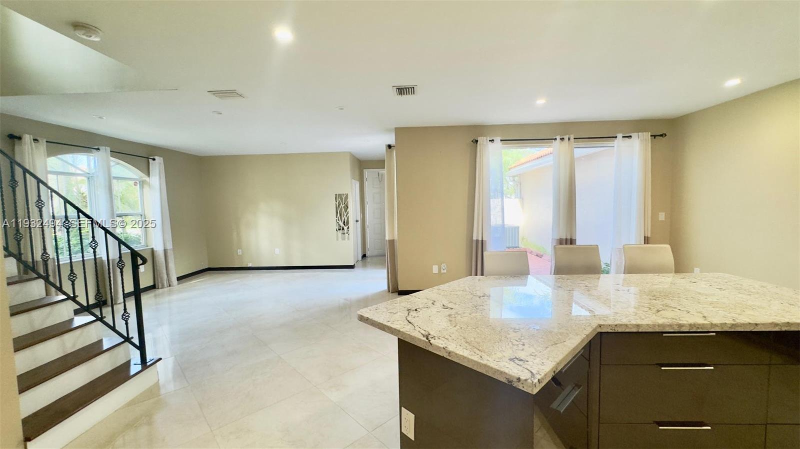 WEST LAKE VILLAGE PLAT - Residential Lease