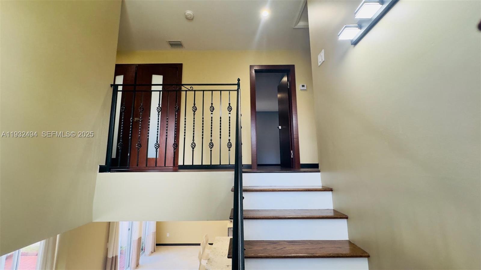 WEST LAKE VILLAGE PLAT - Residential Lease