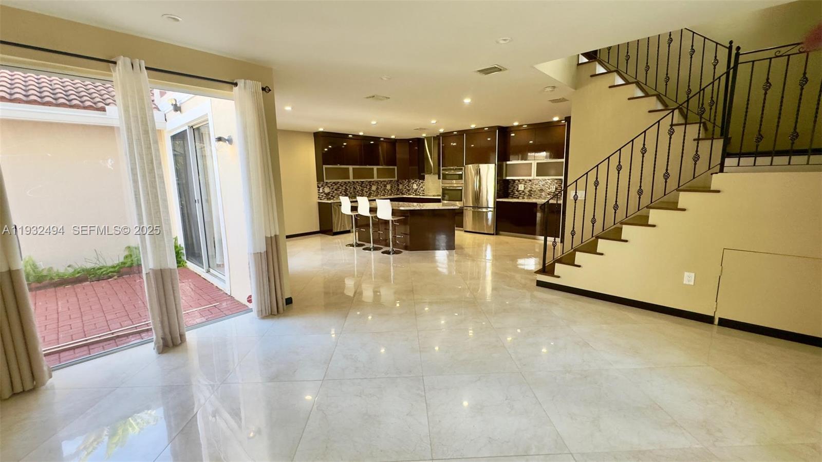 WEST LAKE VILLAGE PLAT - Residential Lease