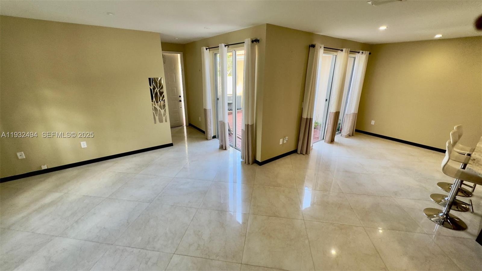 WEST LAKE VILLAGE PLAT - Residential Lease