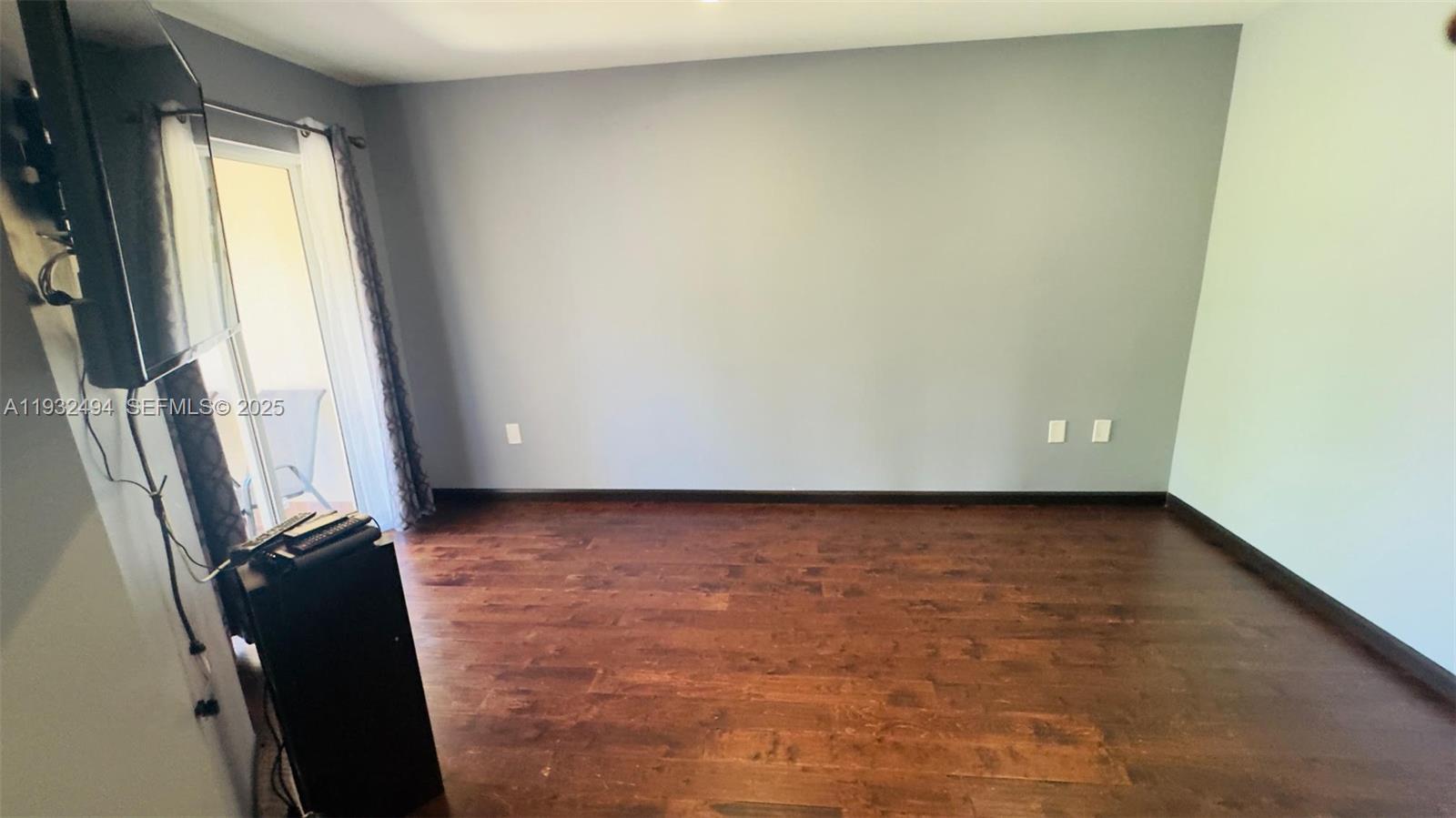 WEST LAKE VILLAGE PLAT - Residential Lease