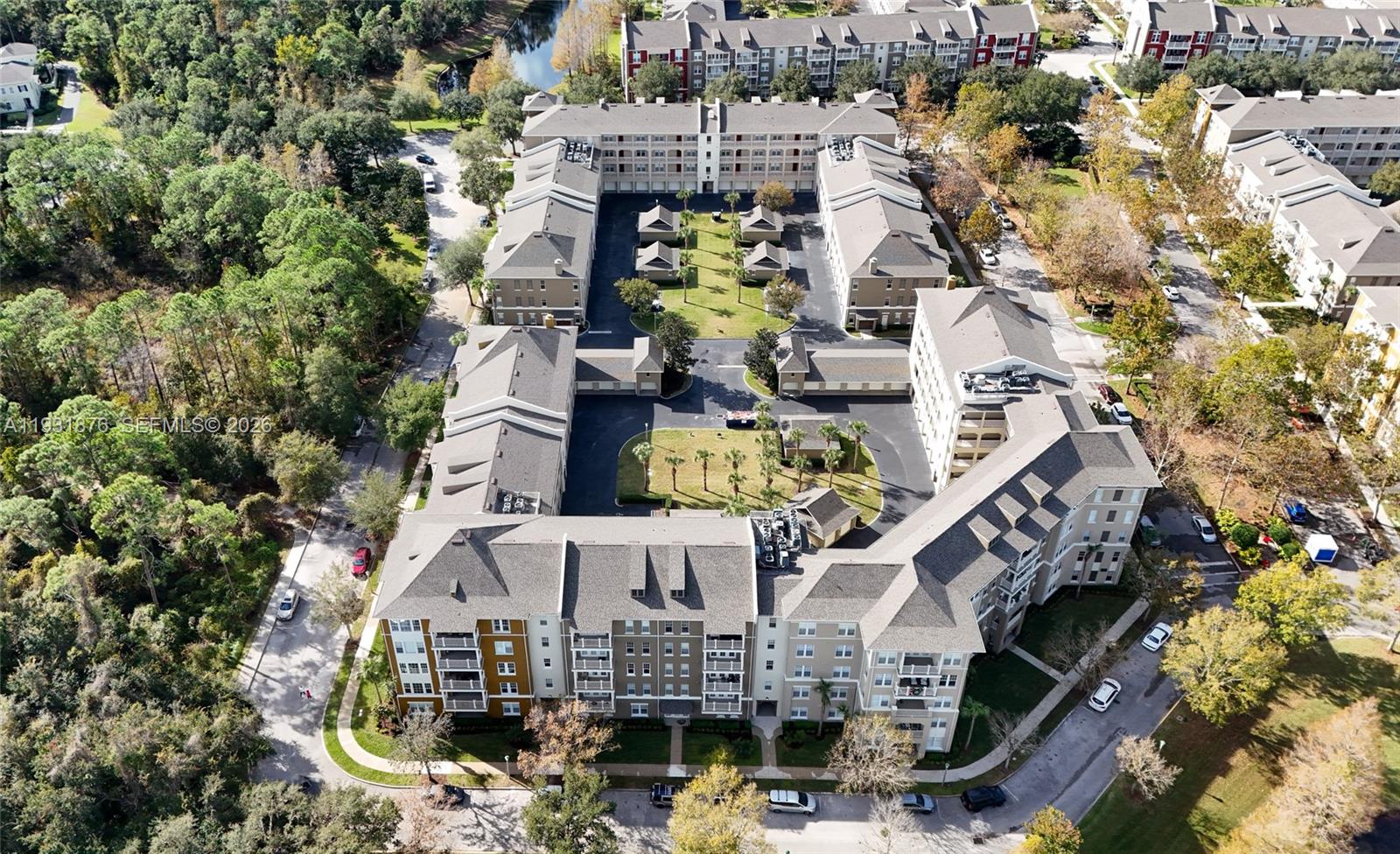 ARTISAN CLUB CONDOMINIUM P - Residential