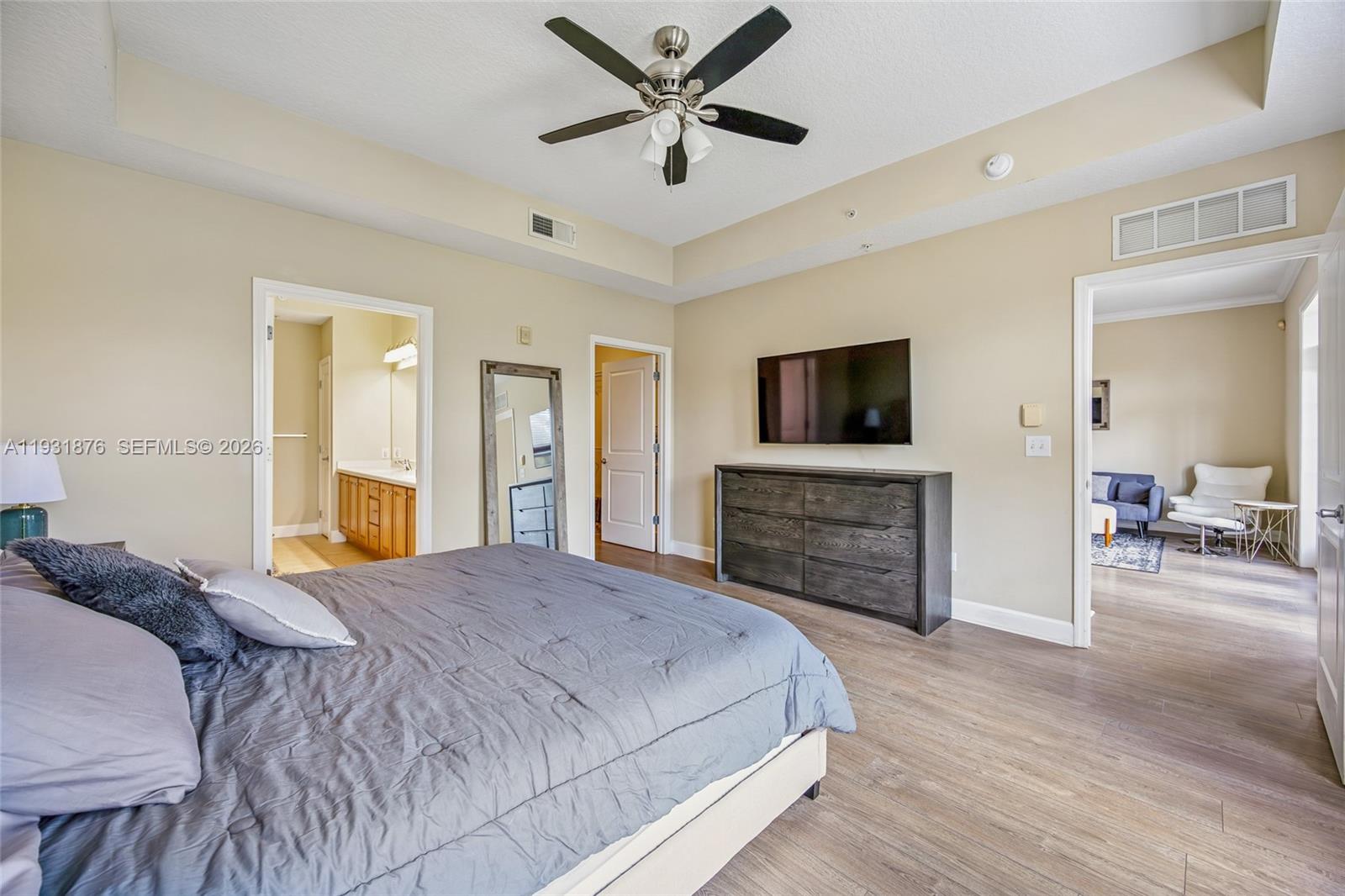 ARTISAN CLUB CONDOMINIUM P - Residential