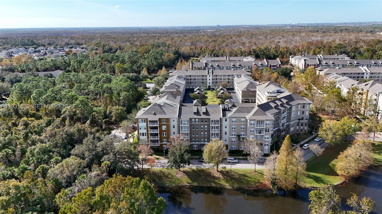 ARTISAN CLUB CONDOMINIUM P - Residential