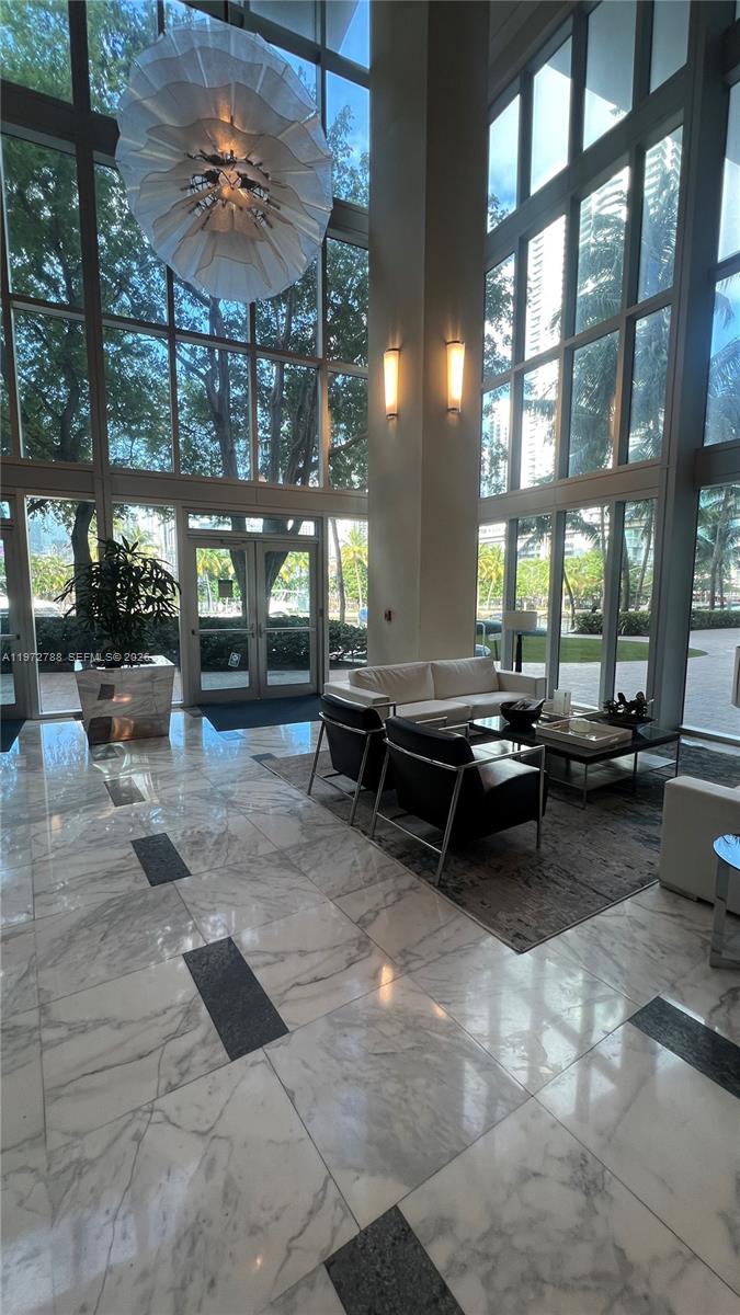 LATITUDE ON THE RIVER CON - Residential