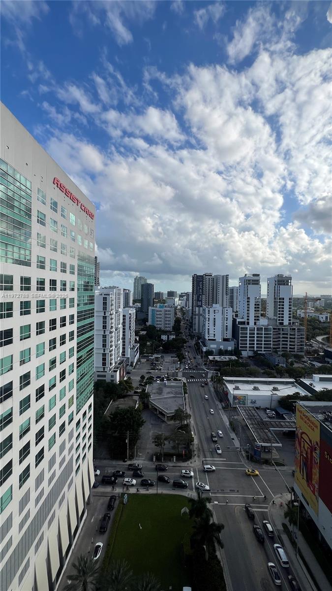 LATITUDE ON THE RIVER CON - Residential