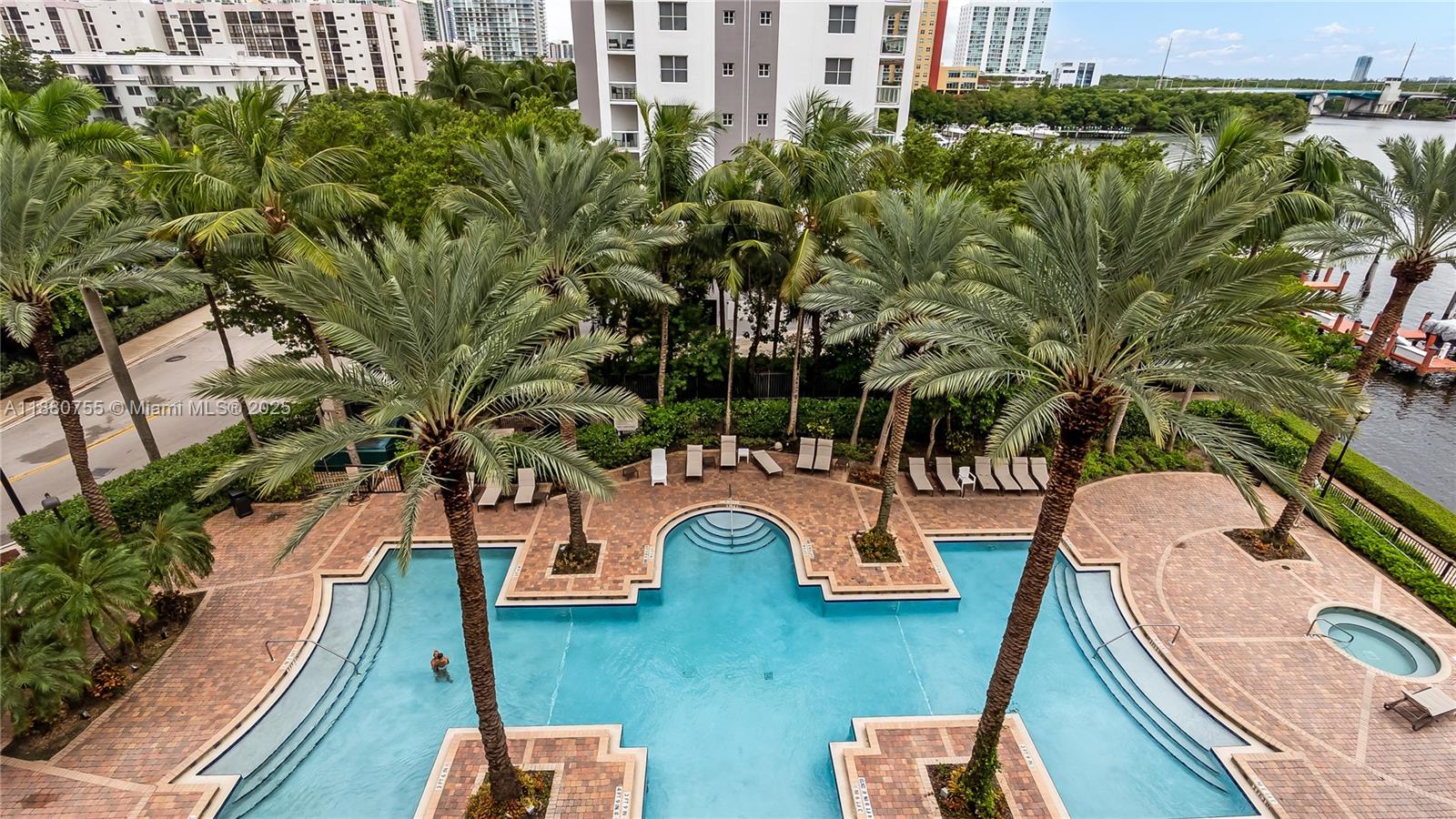 PORTO BELLAGIO CONDO - Residential Lease