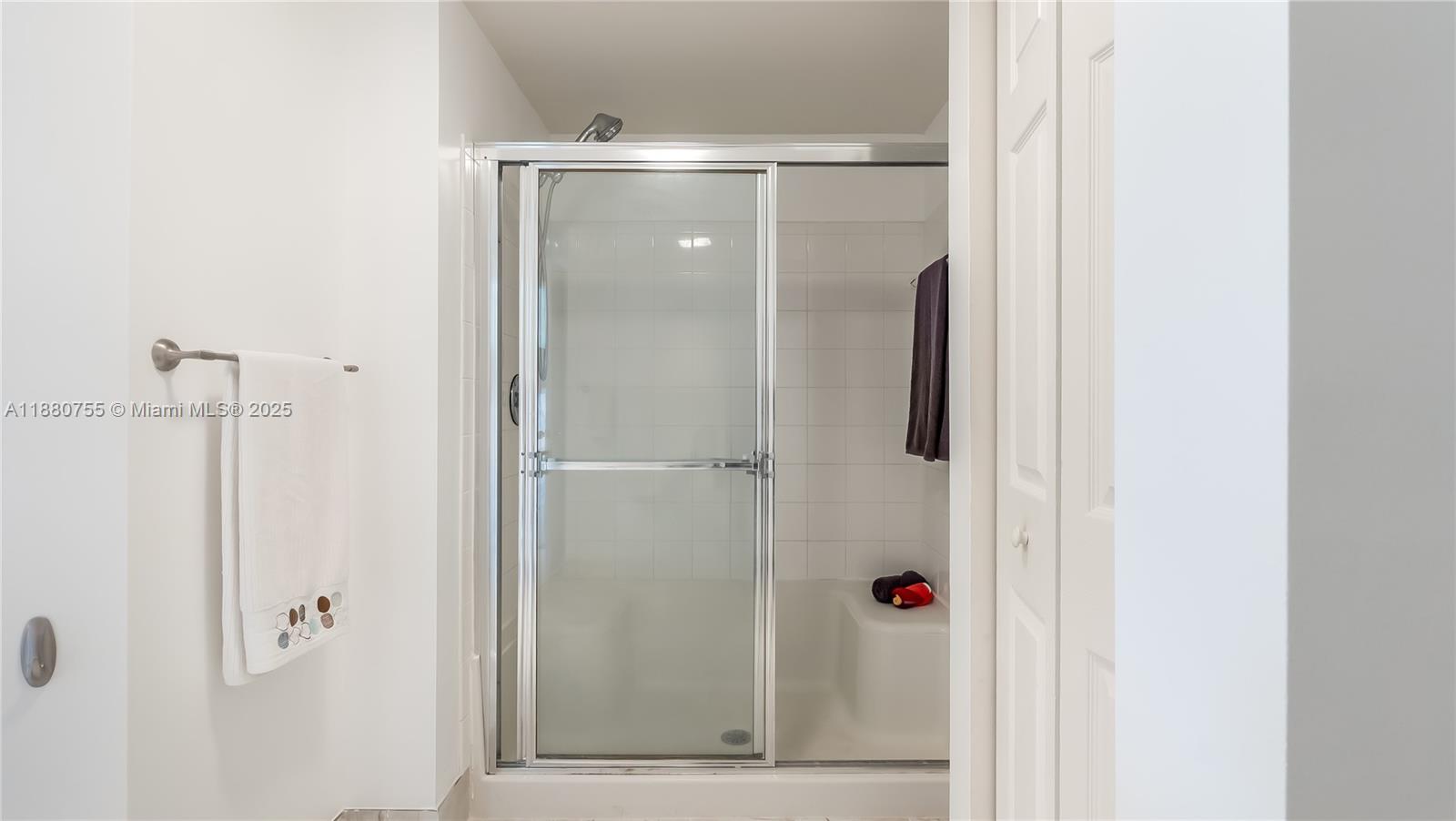 PORTO BELLAGIO CONDO - Residential Lease