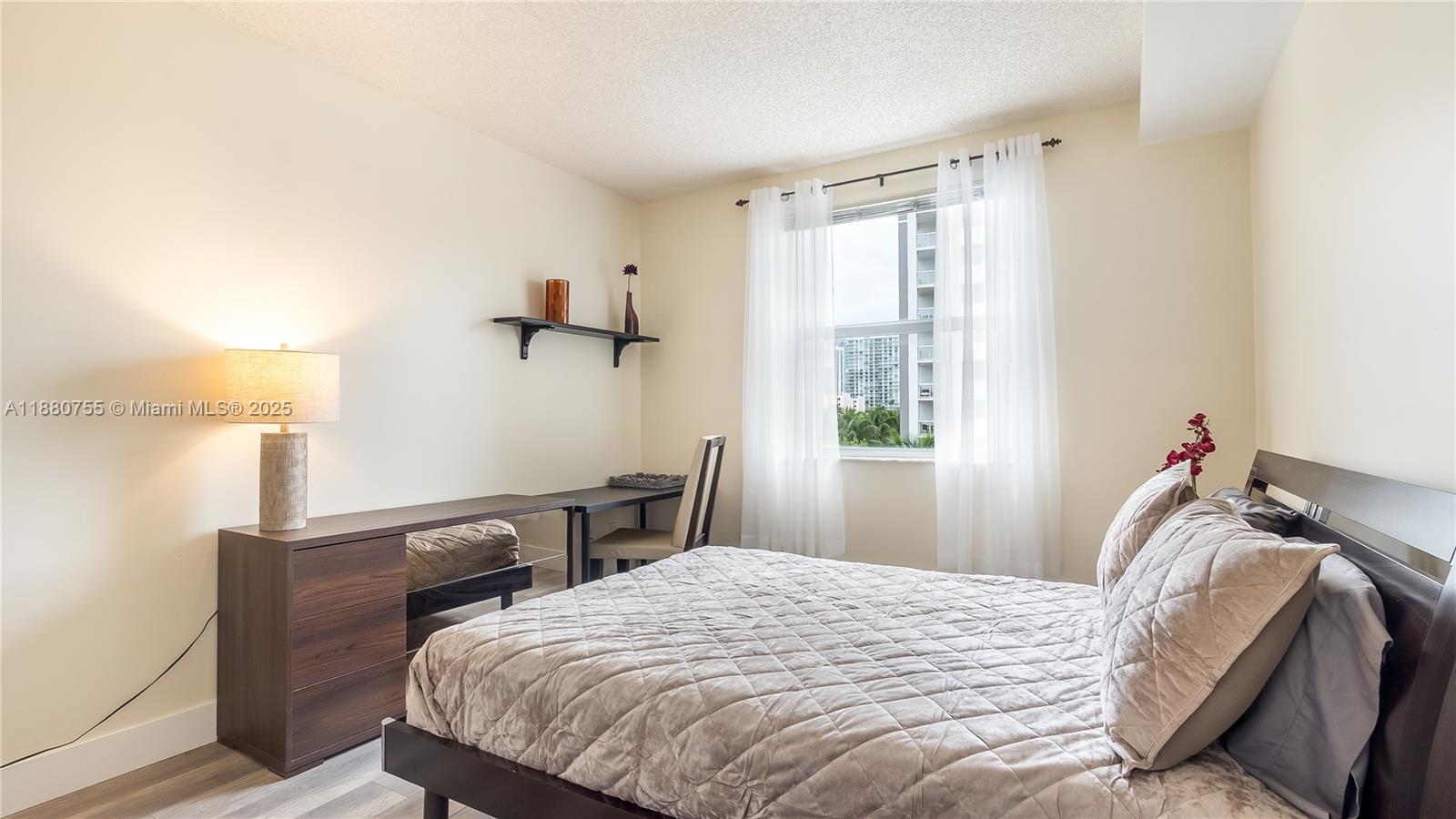 PORTO BELLAGIO CONDO - Residential Lease