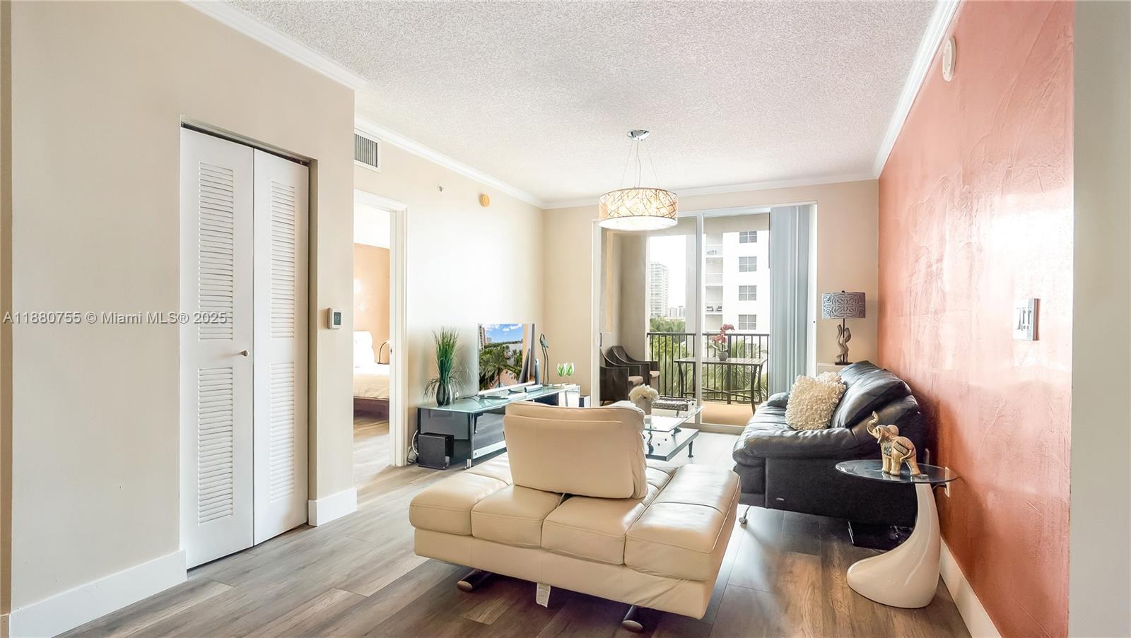 PORTO BELLAGIO CONDO - Residential Lease