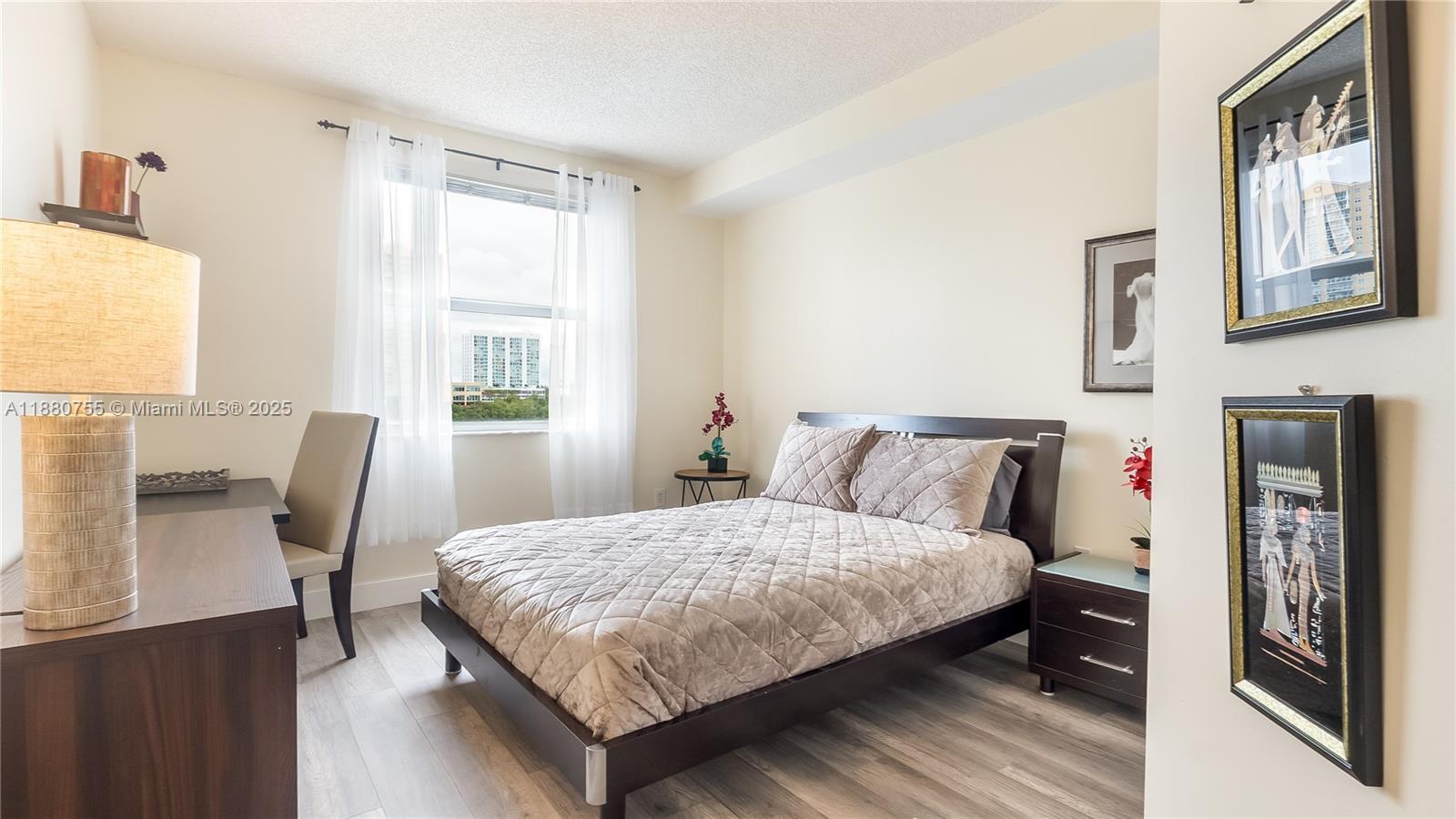 PORTO BELLAGIO CONDO - Residential Lease