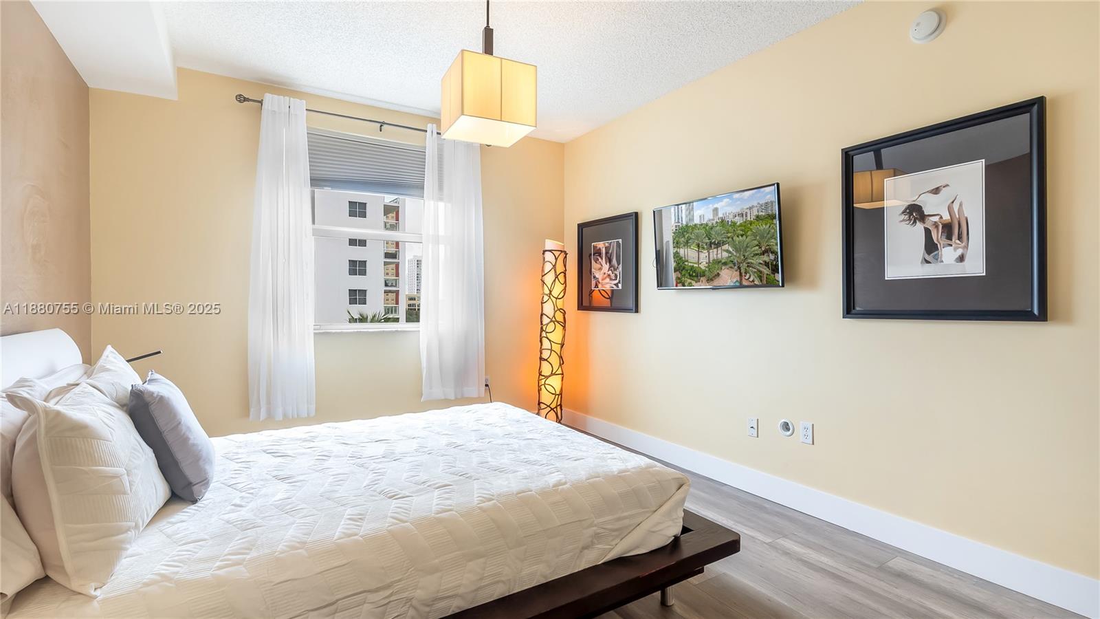 PORTO BELLAGIO CONDO - Residential Lease