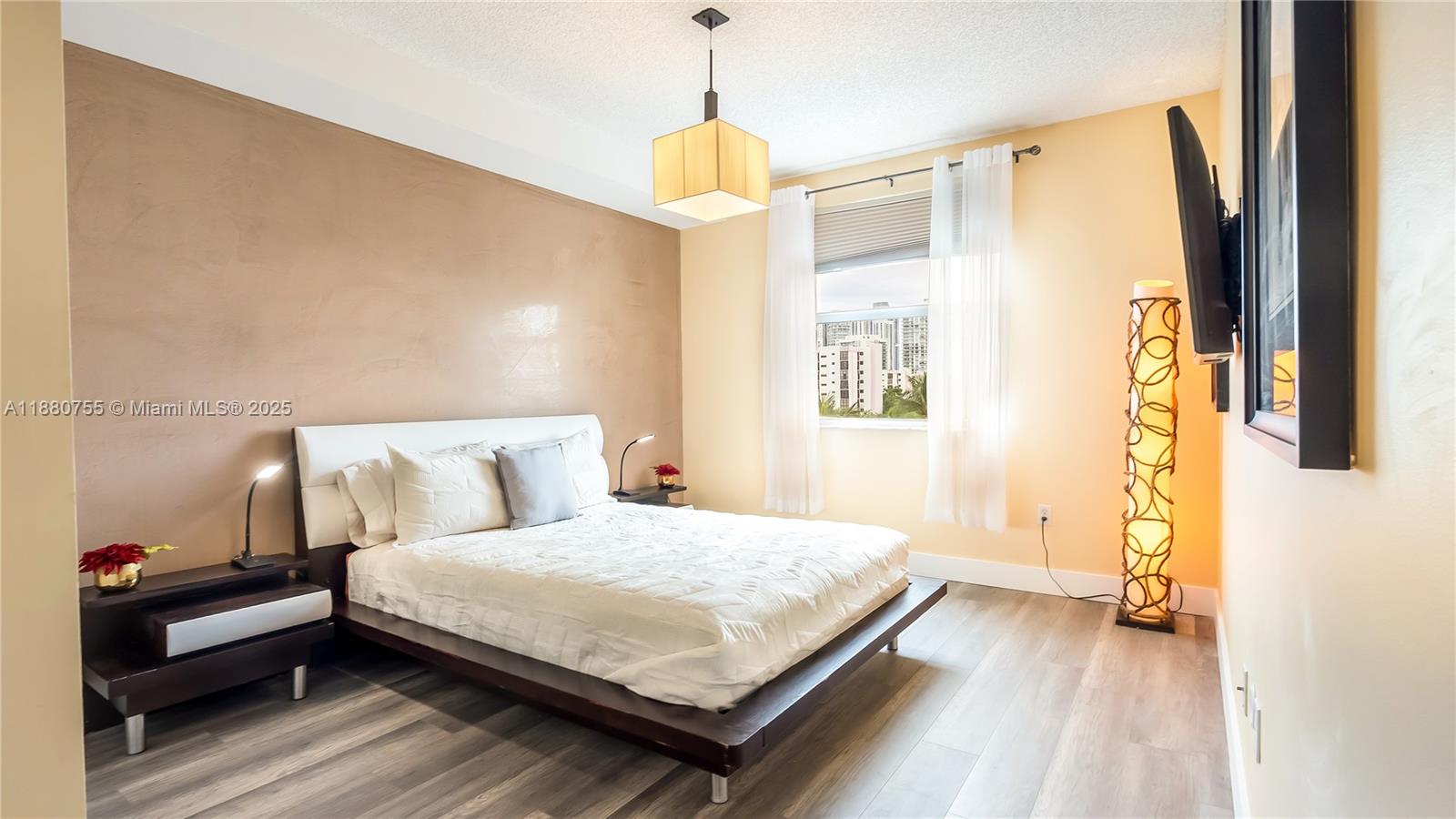 PORTO BELLAGIO CONDO - Residential Lease