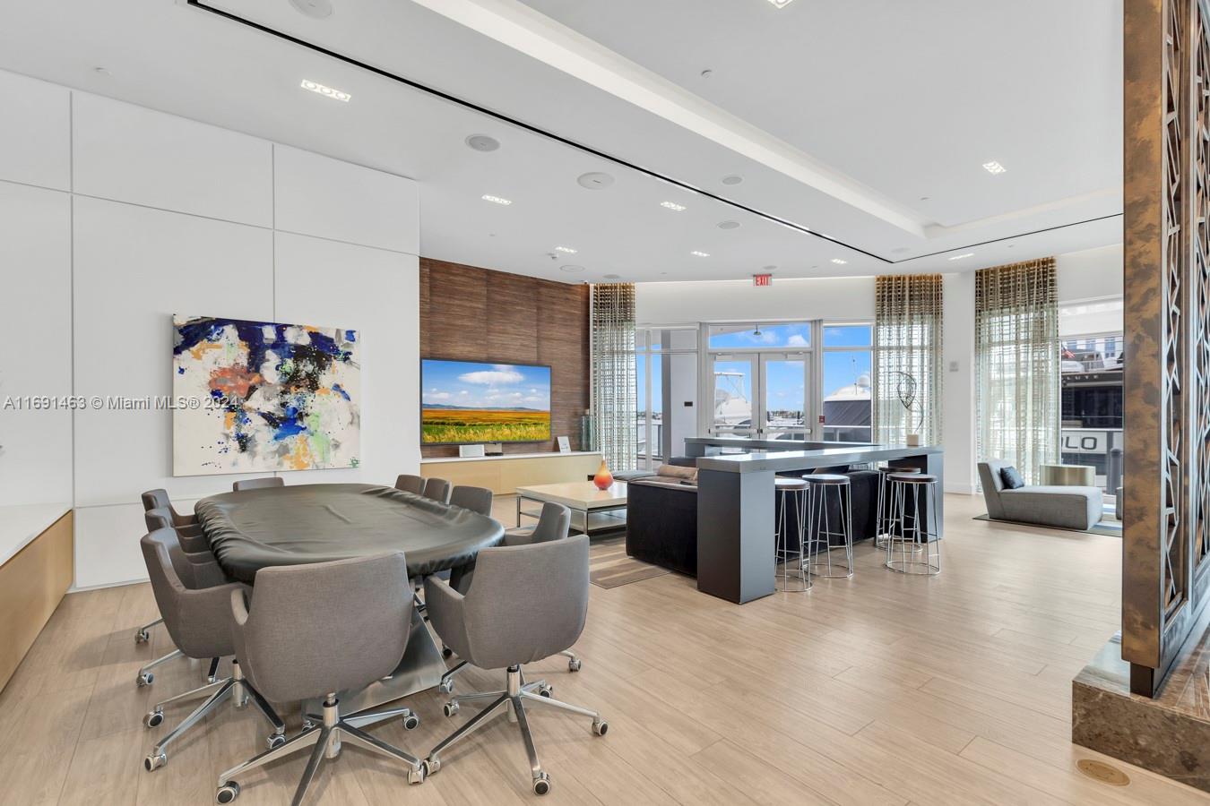 Marina Palms - Residential