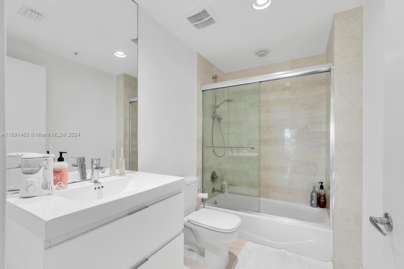 Marina Palms - Residential