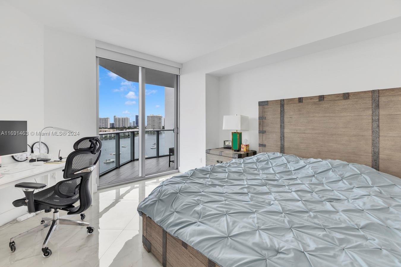 Marina Palms - Residential