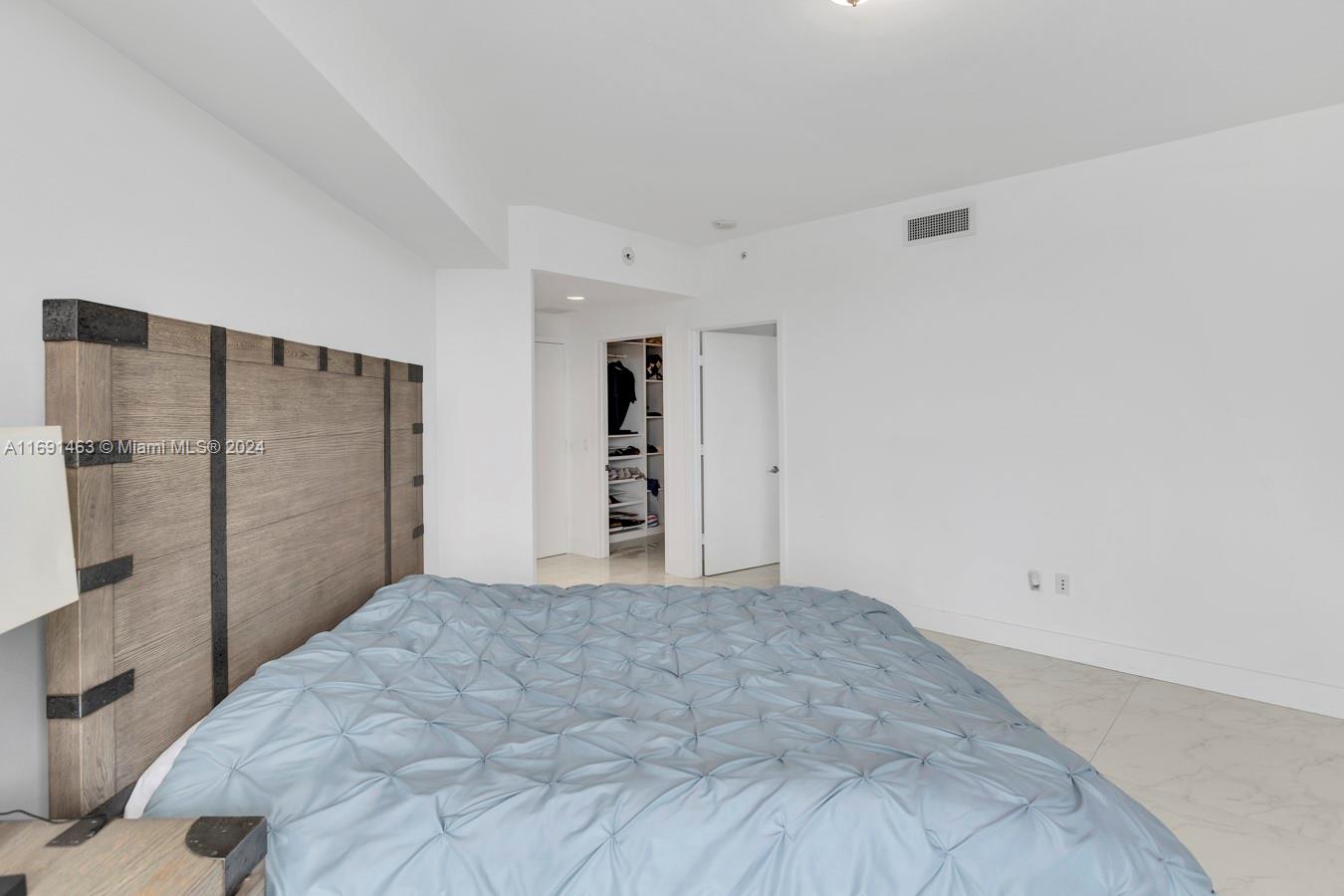 Marina Palms - Residential