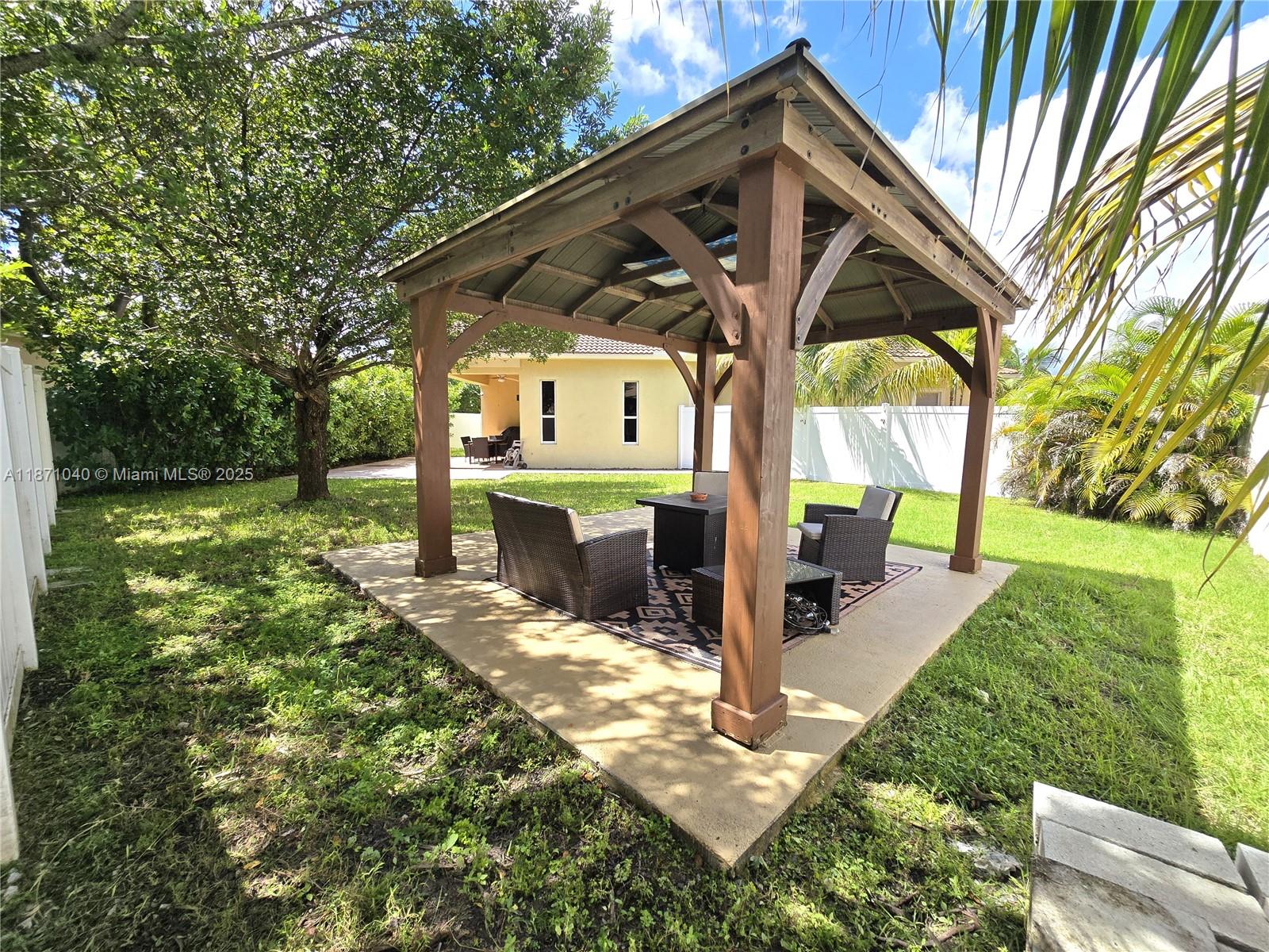 PORTOFINO ESTATES - Residential