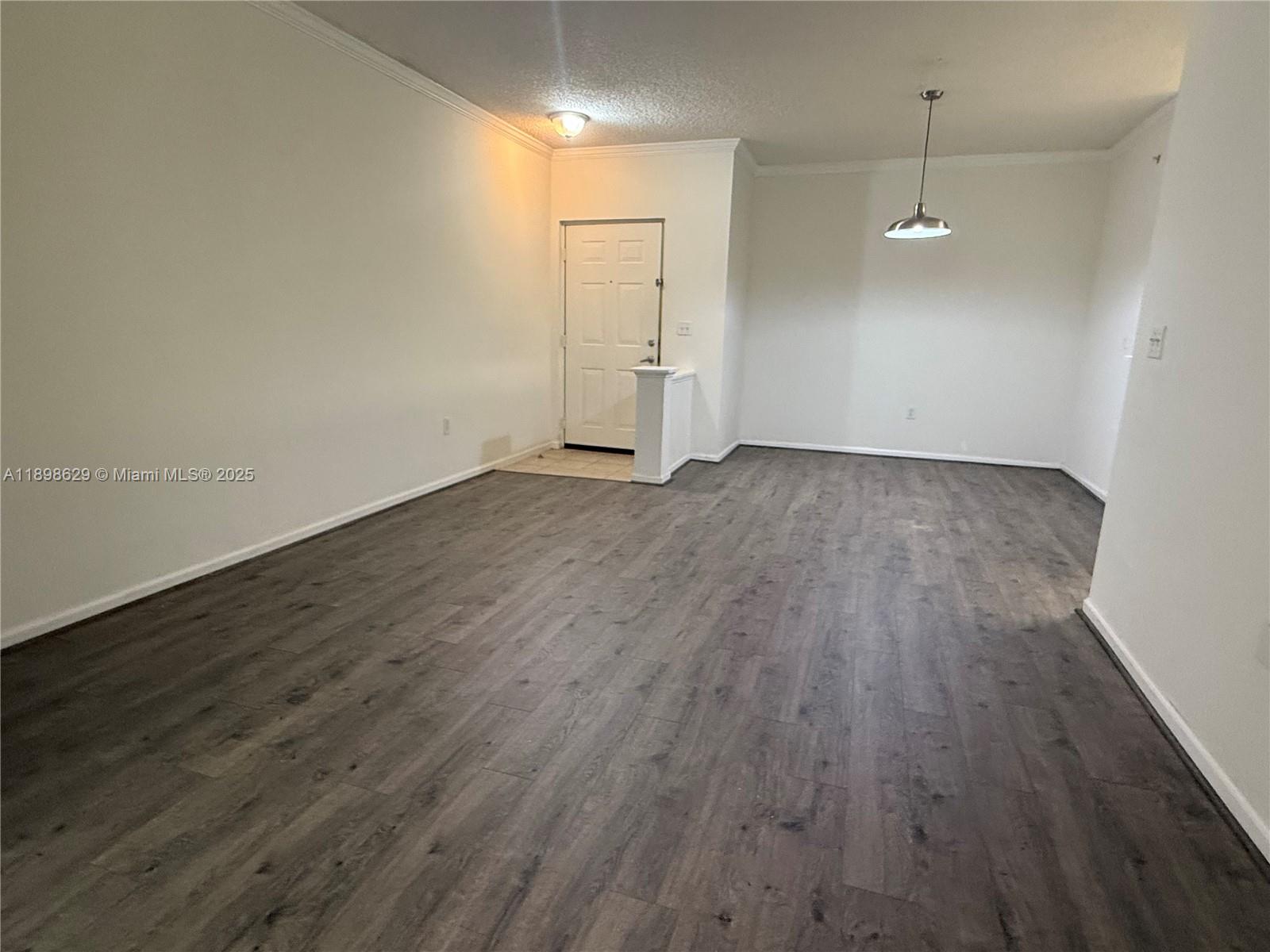 17125 N Bay Rd 3203