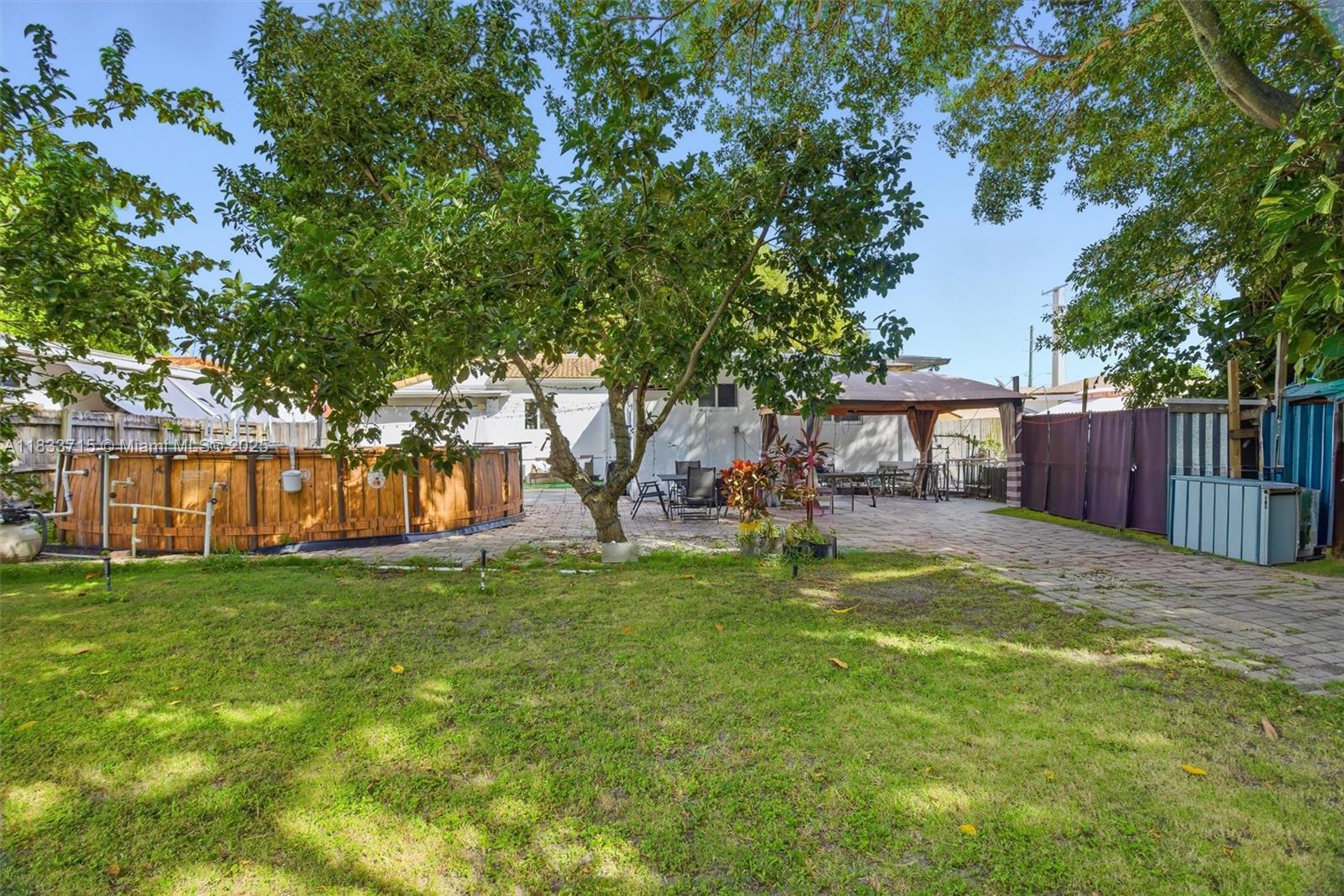 STADLER GROVE - Residential