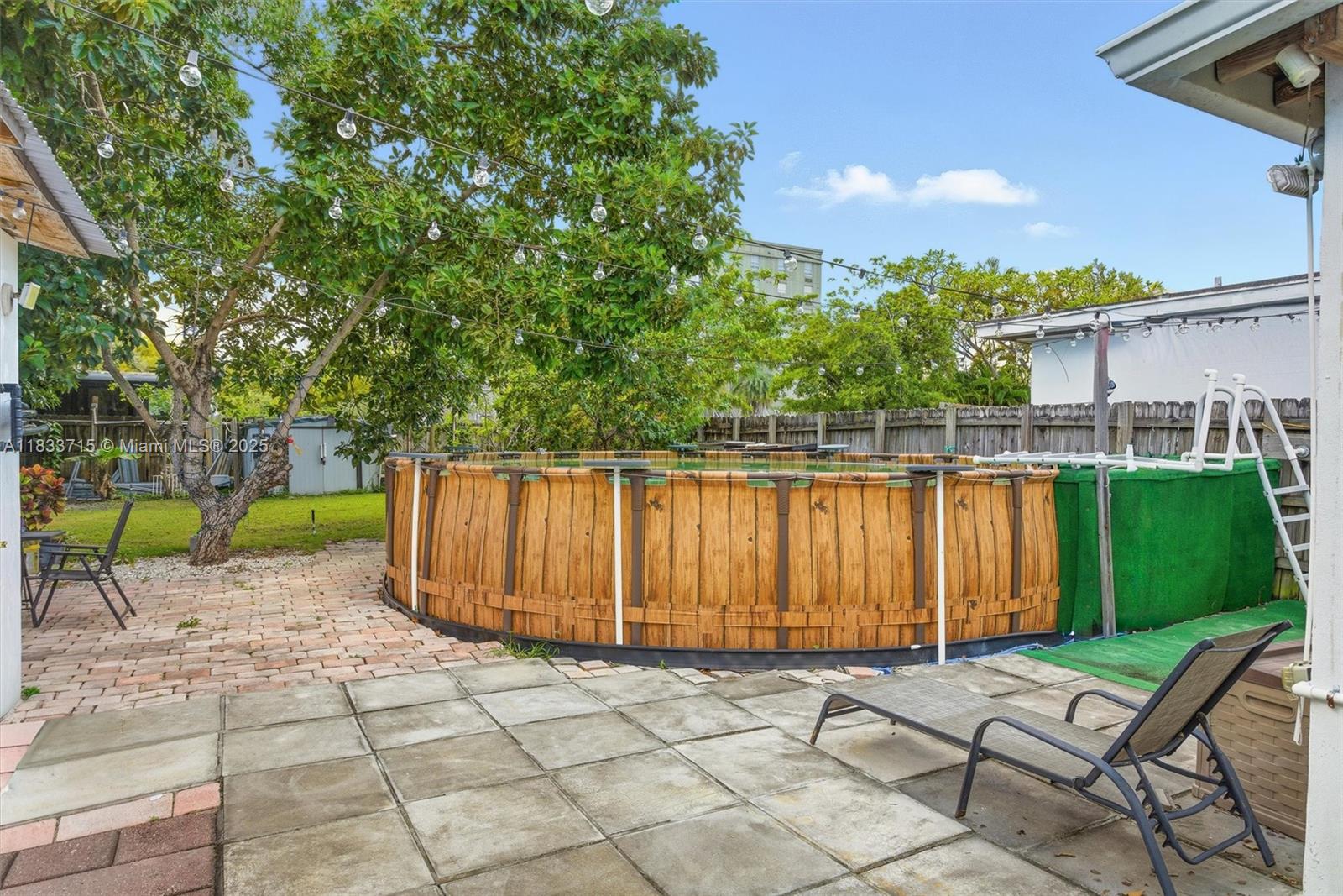 STADLER GROVE - Residential