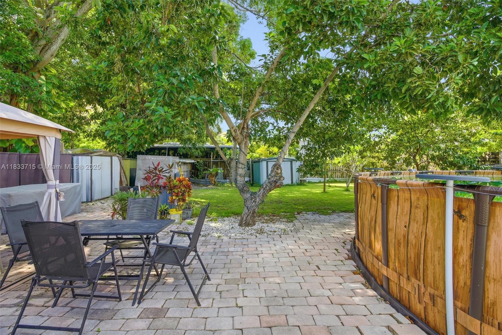 STADLER GROVE - Residential